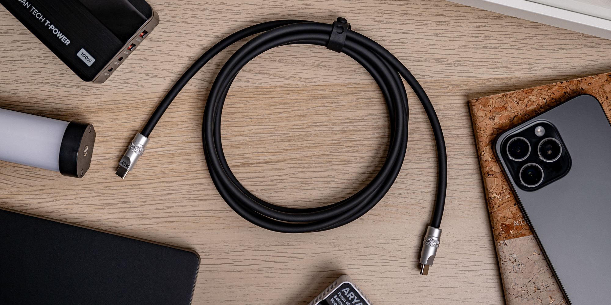 Kabel Newell USB-C - USB-C 100 W, 2 m, silikonowy, czarny